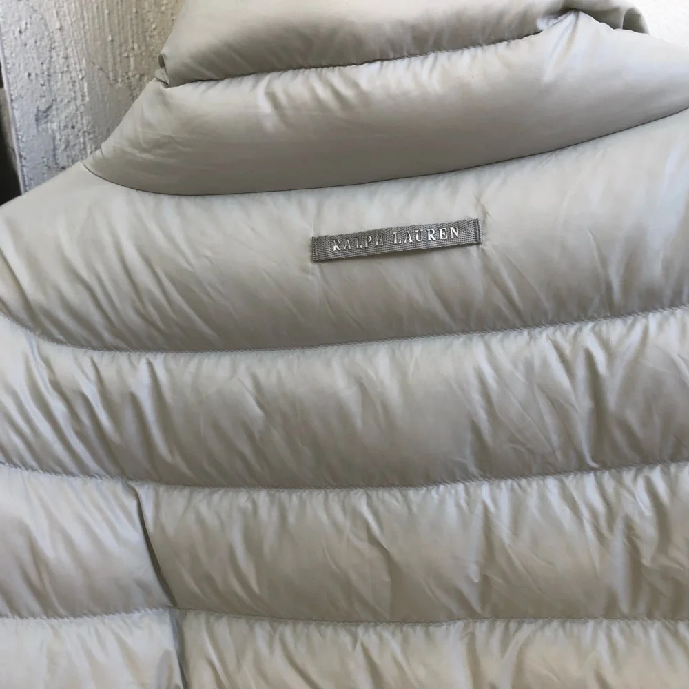 Ralph Lauren Light Gray Puffer Jacket - Picture 3 of 3